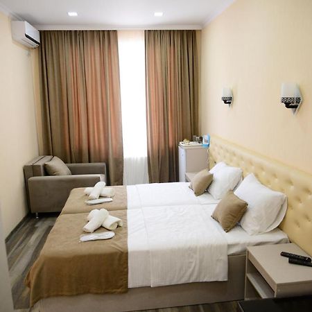 Hotel New Avlabari Tbilisi Exteriör bild