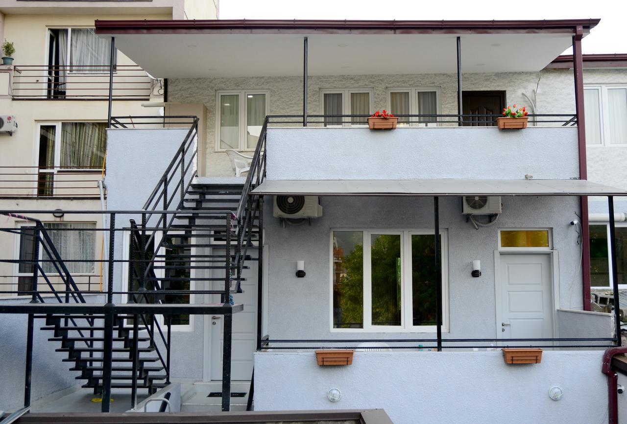 Hotel New Avlabari Tbilisi Exteriör bild