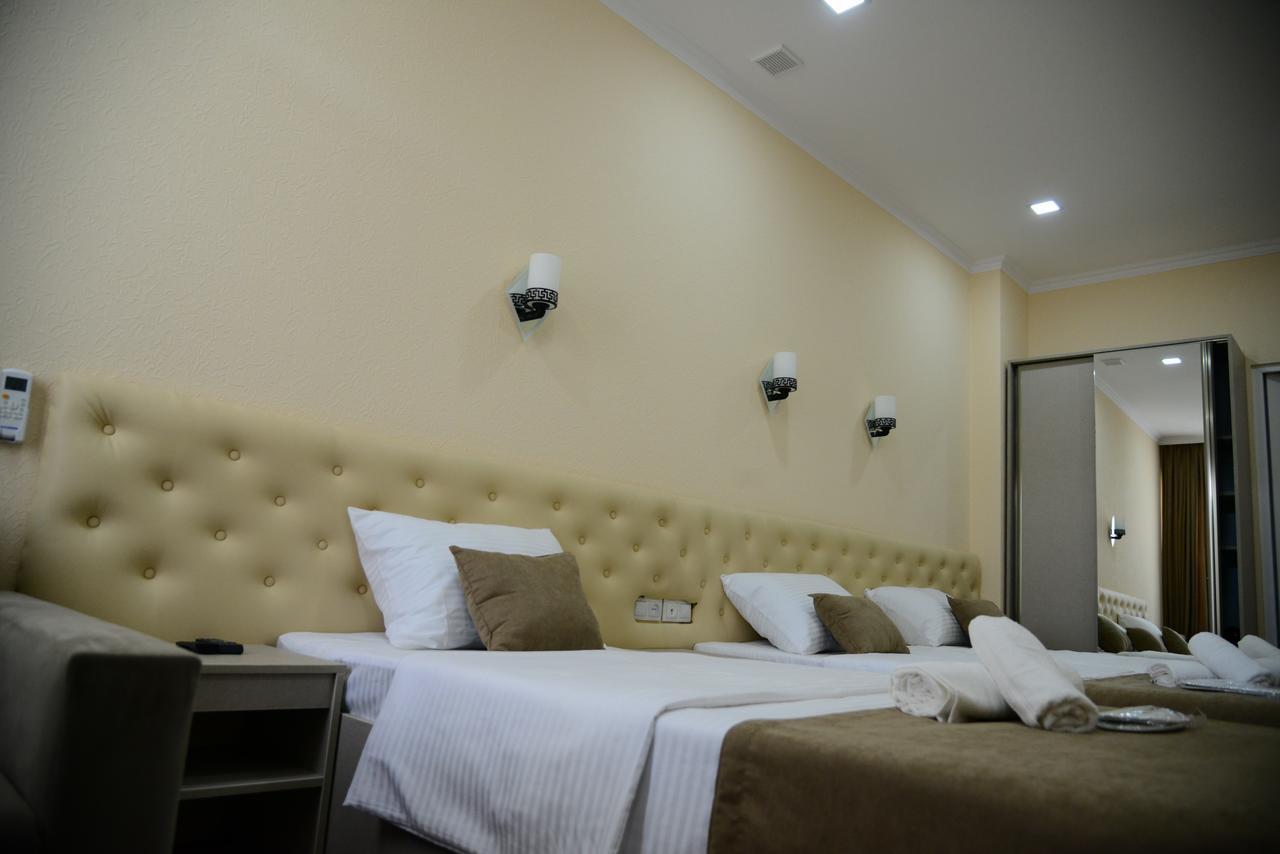 Hotel New Avlabari Tbilisi Exteriör bild