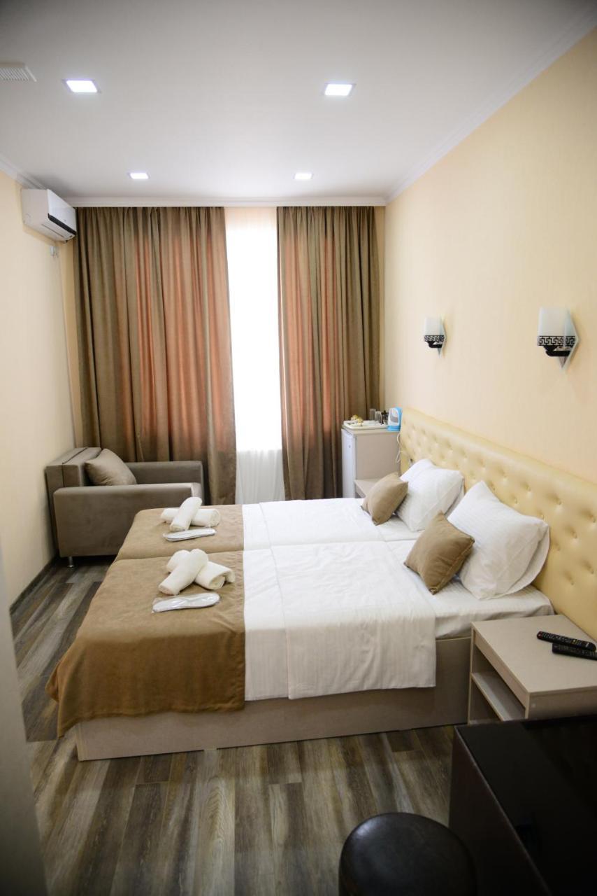 Hotel New Avlabari Tbilisi Exteriör bild