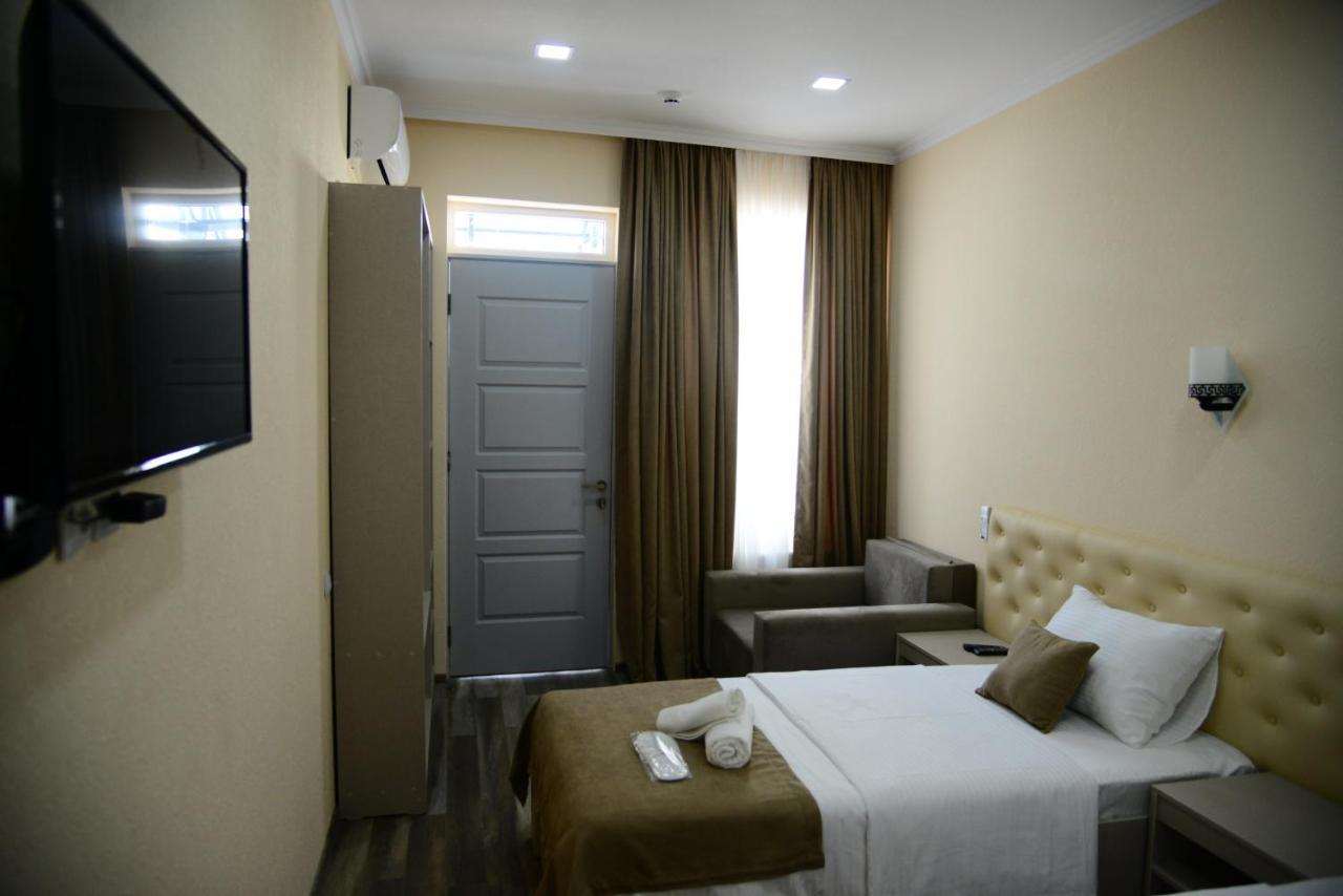 Hotel New Avlabari Tbilisi Exteriör bild