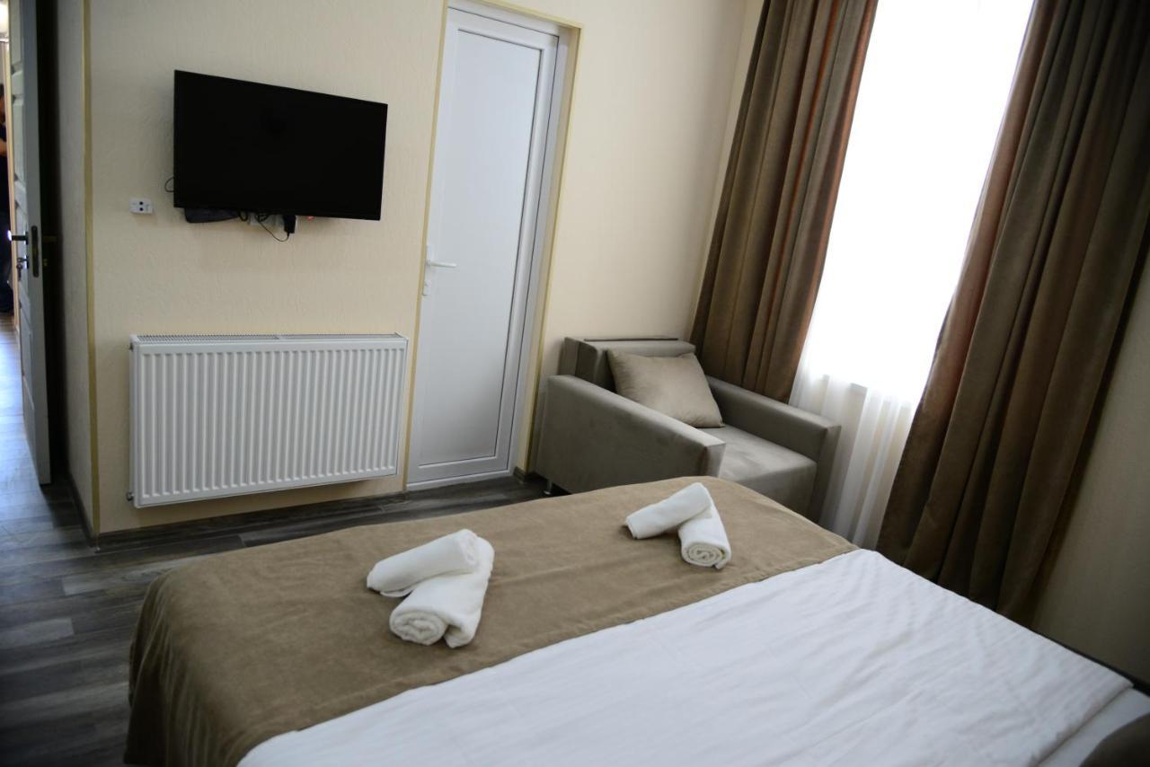 Hotel New Avlabari Tbilisi Exteriör bild