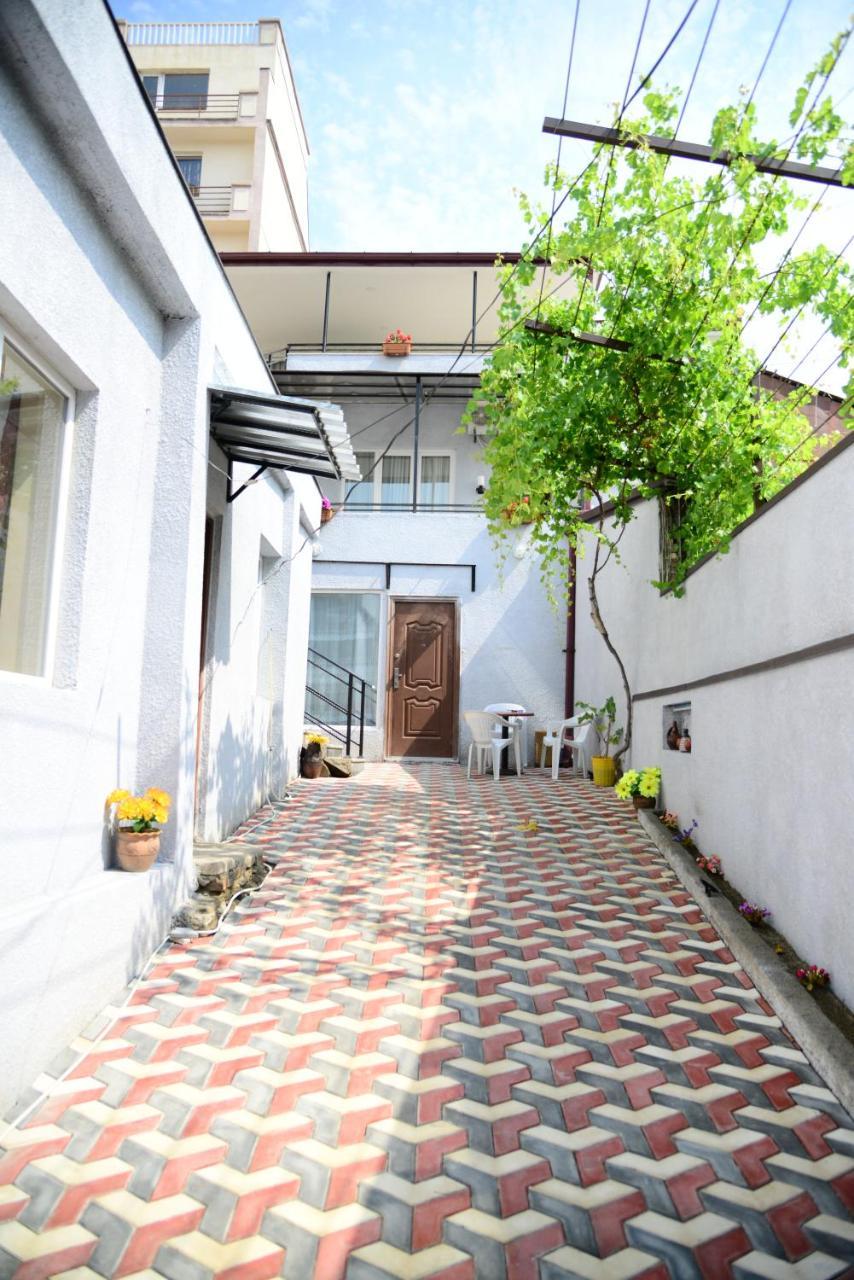 Hotel New Avlabari Tbilisi Exteriör bild